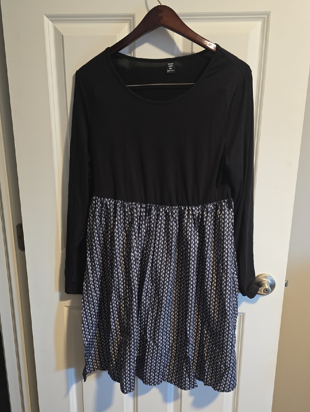SHEIN Black Top with Navy & White Printed Midi Skirt
